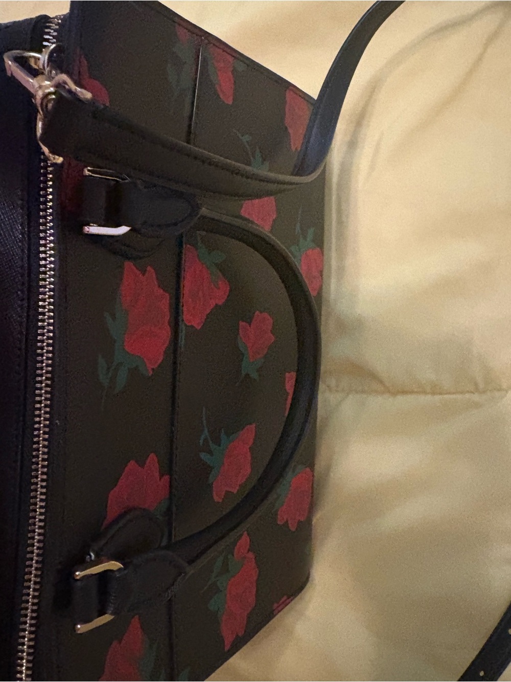kate spade black handbag with red rose print - Picture 5 of 6